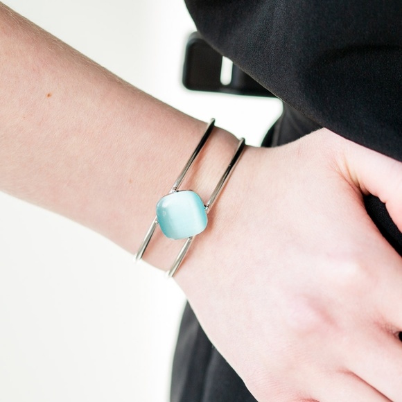 You GLOW Girl Blue Moonstone set - Picture 3 of 4